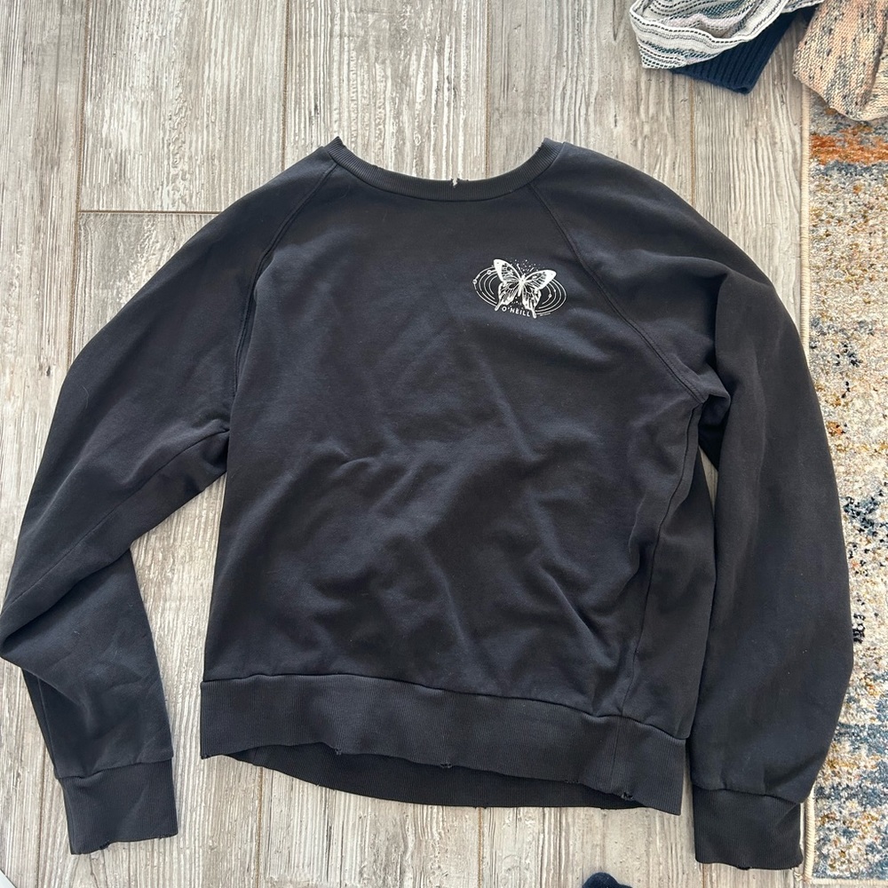 O’Neill black crew neck